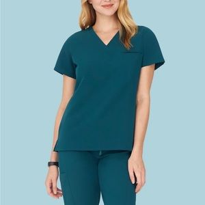 Mandala One Pocket Scrub Top Medium